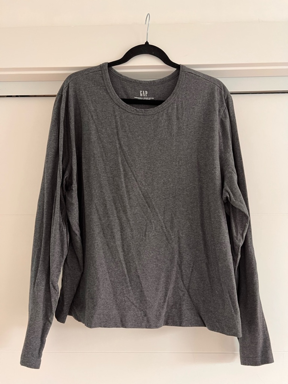 GAP 100% Cotton Long-Sleeve Crew Tee - Charcoal Gray